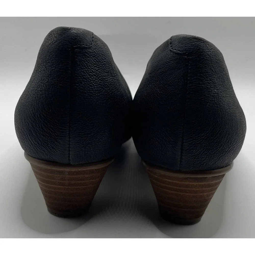 Clarks Mena Bloom Black Leather Block Low Heel Pumps Women's Size 9.5 M